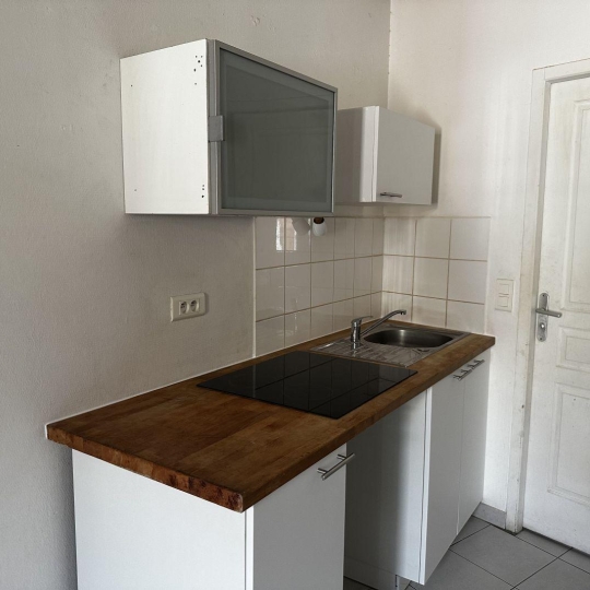 AGENCE TEMPLUM : Appartement | SORGUES (84700) | 38.00m2 | 527 € 