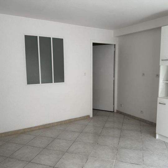  AGENCE TEMPLUM : Appartement | SORGUES (84700) | 26 m2 | 360 &euro; 