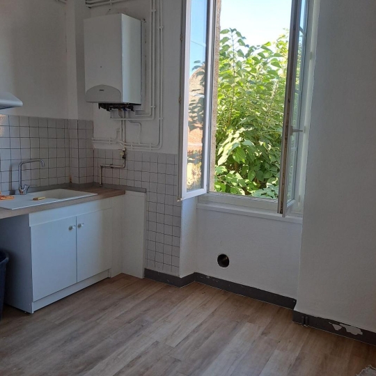 AGENCE TEMPLUM : Appartement | SORGUES (84700) | 48.00m2 | 590 € 