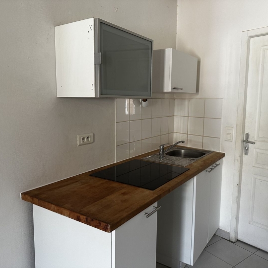  AGENCE TEMPLUM : Appartement | SORGUES (84700) | 38 m2 | 527 &euro; 