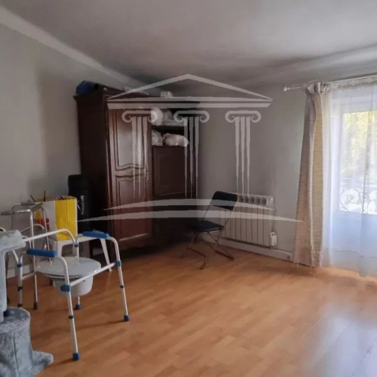  AGENCE TEMPLUM : Immeuble | SORGUES (84700) | 238 m2 | 199 000 &euro; 