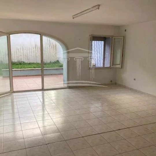  AGENCE TEMPLUM : Immeuble | SORGUES (84700) | 209 m2 | 315 000 &euro; 