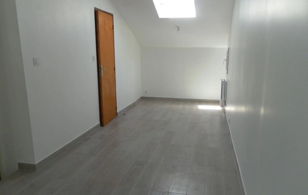 AGENCE TEMPLUM : Maison / Villa | SORGUES (84700) | 77 m2 | 843 &euro; 