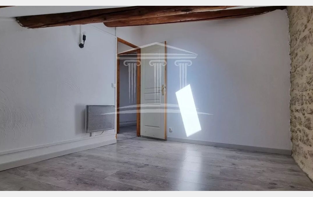 AGENCE TEMPLUM : Apartment | SORGUES (84700) | 35 m2 | 540 € 