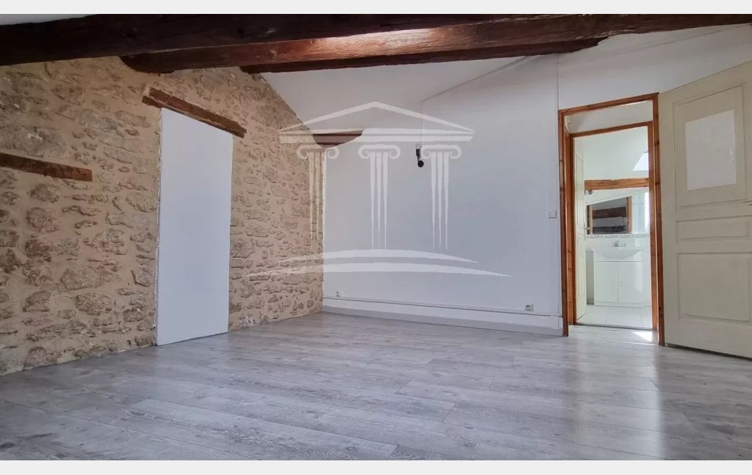 AGENCE TEMPLUM : Apartment | SORGUES (84700) | 35 m2 | 540 € 