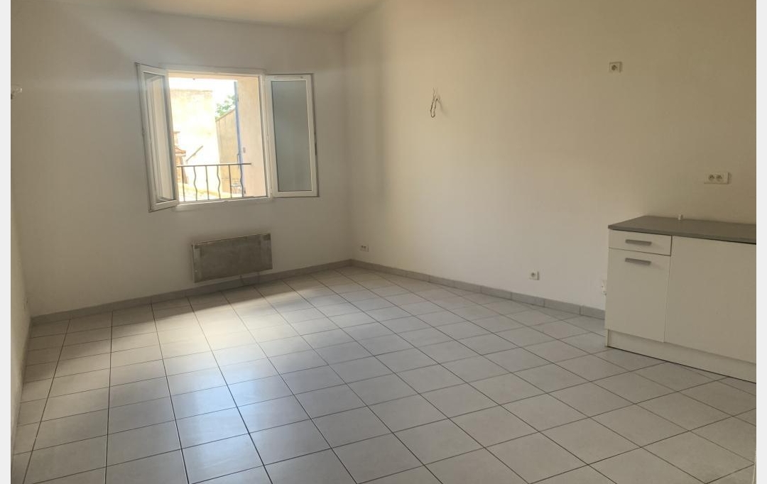 AGENCE TEMPLUM : Appartement | SORGUES (84700) | 38 m2 | 527 &euro; 