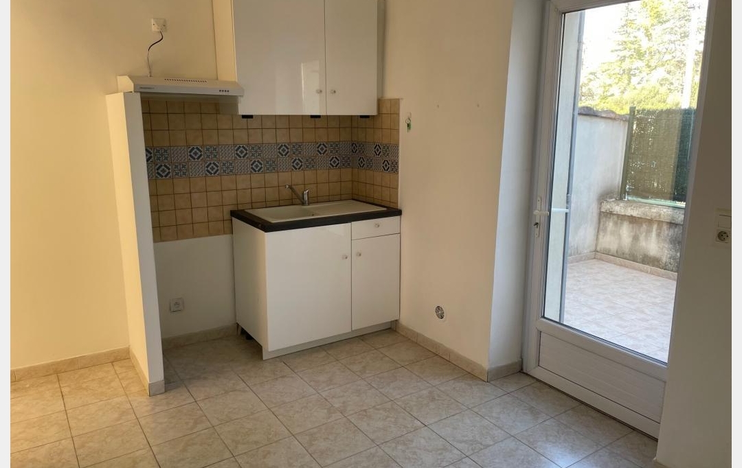 AGENCE TEMPLUM : Maison / Villa | SORGUES (84700) | 54 m2 | 580 &euro; 