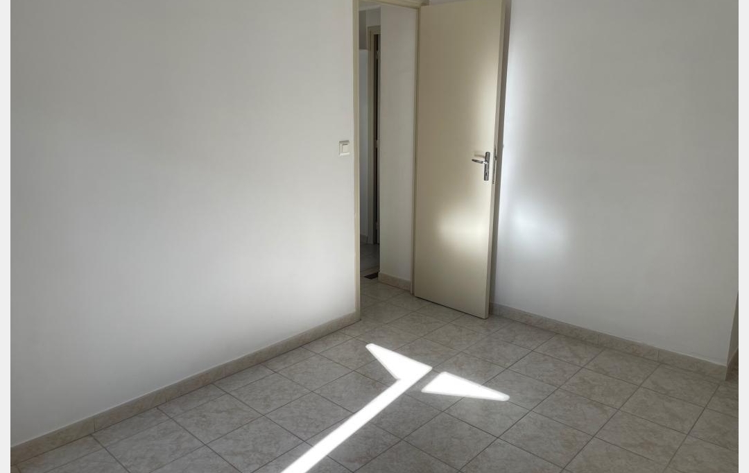 AGENCE TEMPLUM : Maison / Villa | SORGUES (84700) | 54 m2 | 580 &euro; 