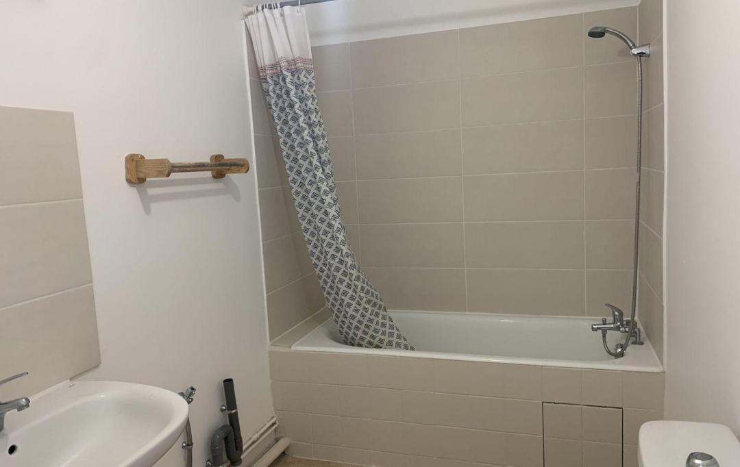 AGENCE TEMPLUM : Appartement | SORGUES (84700) | 41 m2 | 545 € 