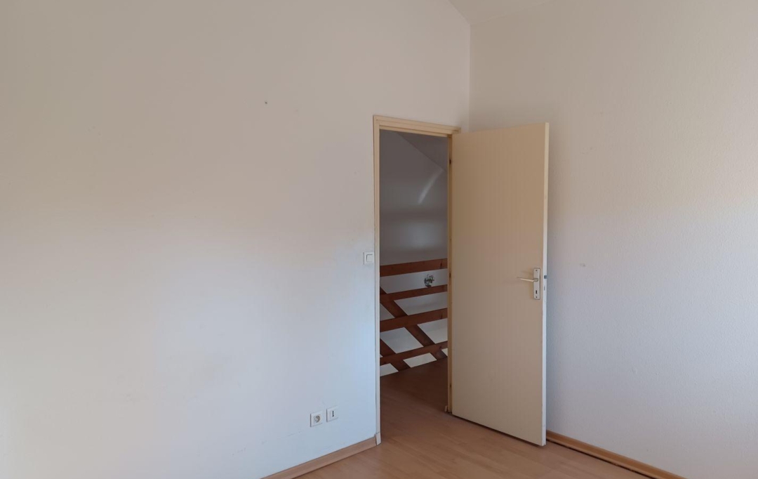 AGENCE TEMPLUM : Appartement | SORGUES (84700) | 55 m2 | 632 &euro; 