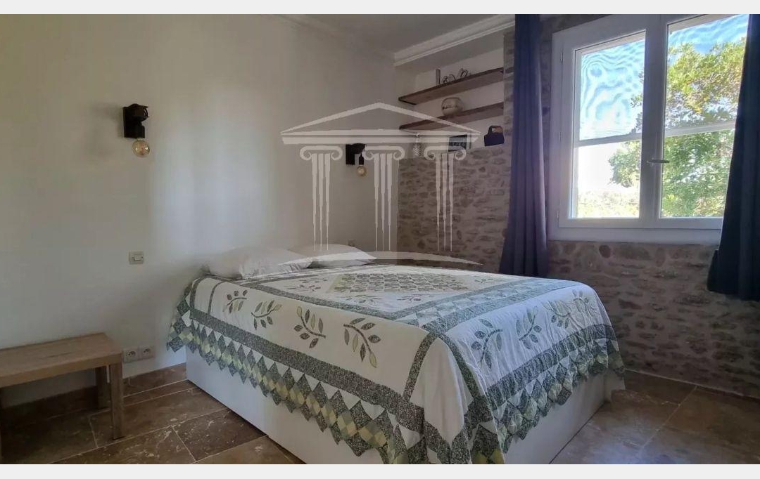 AGENCE TEMPLUM : Maison / Villa | CHATEAUNEUF-DU-PAPE (84230) | 40 m2 | 696 &euro; 
