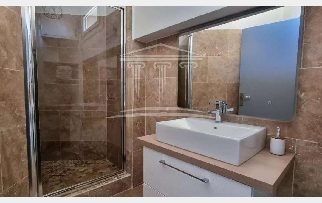 AGENCE TEMPLUM : Maison / Villa | CHATEAUNEUF-DU-PAPE (84230) | 40 m2 | 696 &euro; 
