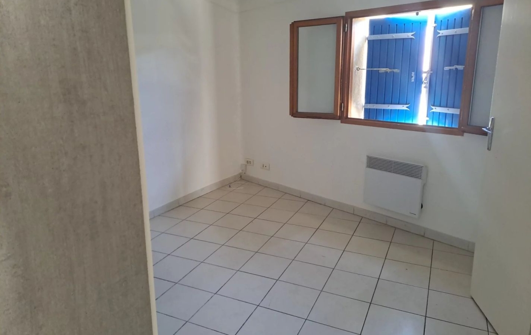AGENCE TEMPLUM : Appartement | SORGUES (84700) | 42 m2 | 530 &euro; 