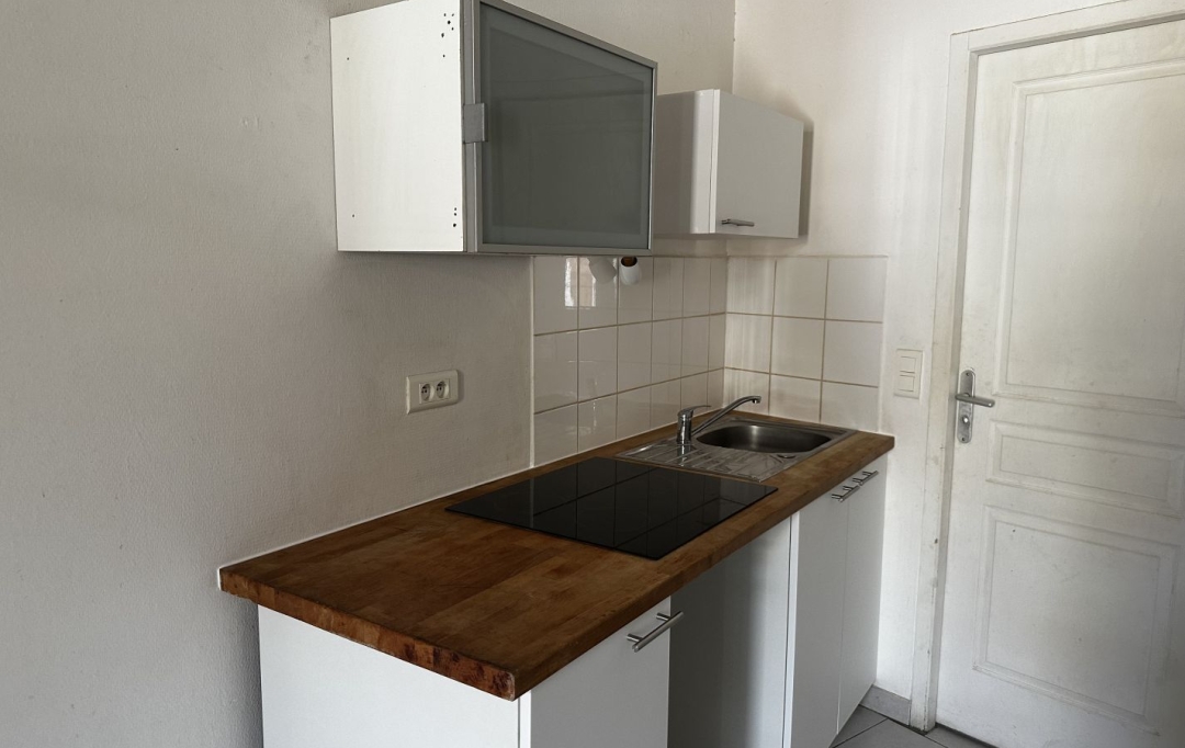 AGENCE TEMPLUM : Appartement | SORGUES (84700) | 38 m2 | 527 &euro; 