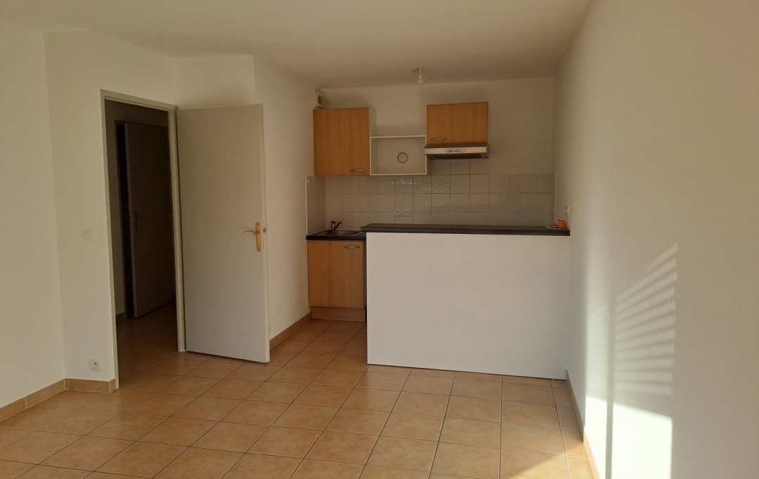 AGENCE TEMPLUM : Appartement | SORGUES (84700) | 38 m2 | 580 &euro; 