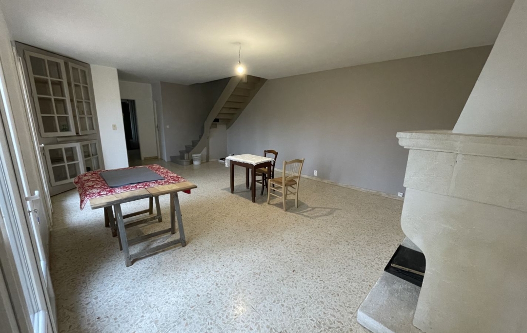AGENCE TEMPLUM : Maison / Villa | SORGUES (84700) | 98 m2 | 1 004 &euro; 