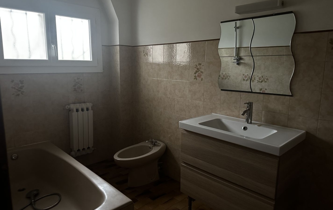 AGENCE TEMPLUM : Maison / Villa | MONTEUX (84170) | 85 m2 | 850 &euro; 