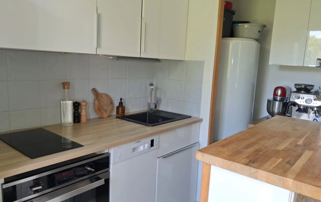 AGENCE TEMPLUM : Appartement | SORGUES (84700) | 50 m2 | 670 &euro; 