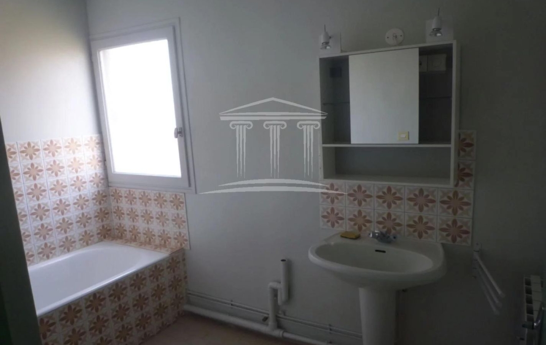 AGENCE TEMPLUM : Appartement | SORGUES (84700) | 33 m2 | 62 000 &euro; 