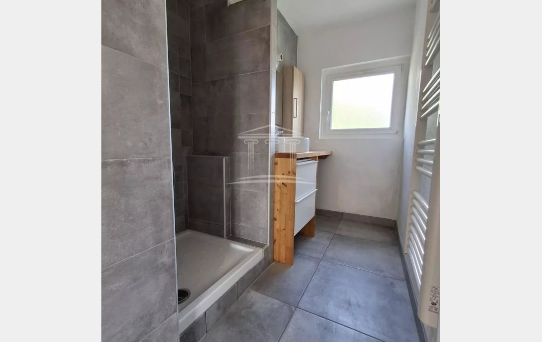 AGENCE TEMPLUM : Appartement | SORGUES (84700) | 66 m2 | 100 000 &euro; 