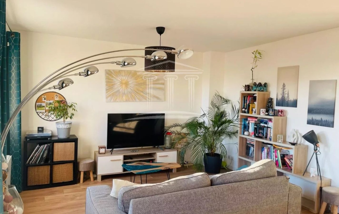 AGENCE TEMPLUM : Appartement | SORGUES (84700) | 66 m2 | 100 000 &euro; 