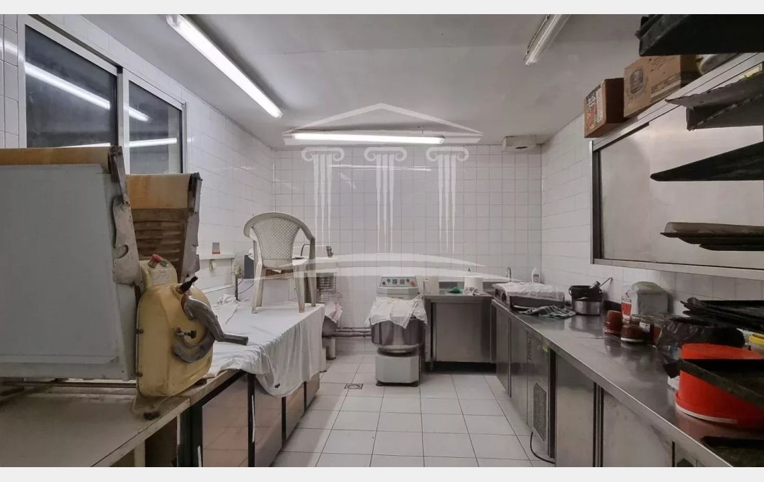 AGENCE TEMPLUM : Immeuble | SORGUES (84700) | 238 m2 | 199 000 &euro; 