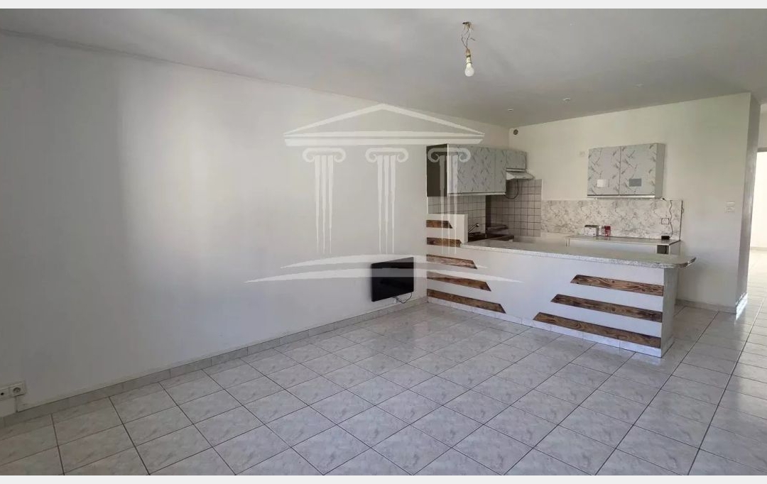 AGENCE TEMPLUM : Immeuble | SORGUES (84700) | 209 m2 | 315 000 &euro; 