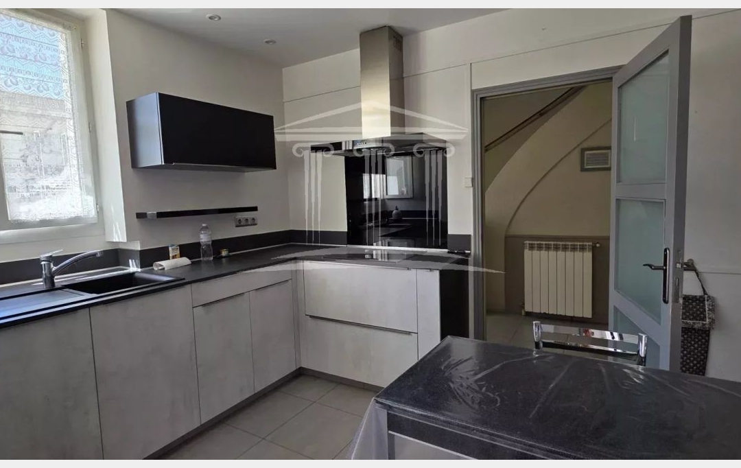 AGENCE TEMPLUM : Maison / Villa | SORGUES (84700) | 161 m2 | 284 000 &euro; 
