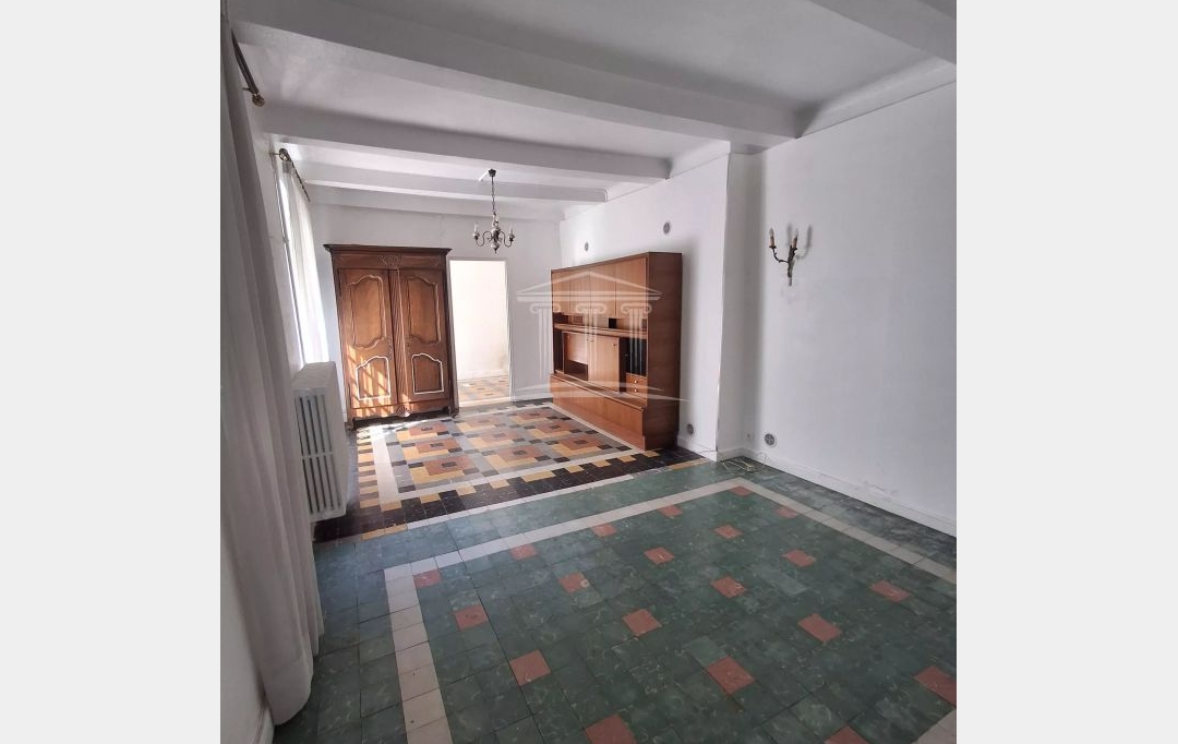AGENCE TEMPLUM : Maison / Villa | SORGUES (84700) | 240 m2 | 179 500 &euro; 
