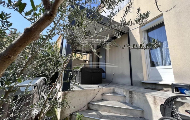 Maison   LE PONTET  100 m2 286 000 € 