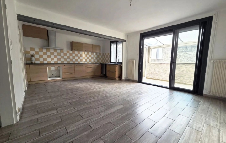 Maison   SORGUES  90 m2 189 000 € 