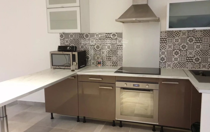 Maison SORGUES 88 m2 129 000 € Maison SORGUES 88 m2 129 000 €