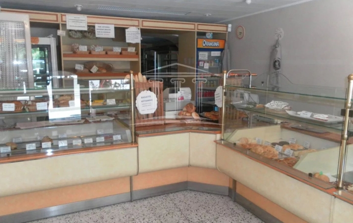 Immeuble   SORGUES  238 m2 199 000 € 