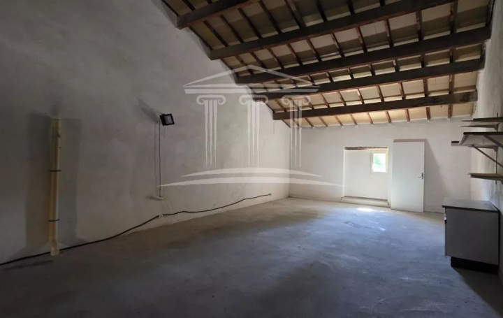 Immeuble   SORGUES  209 m2 315 000 € 