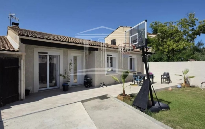 Maison   MONTFAVET  81 m2 245 000 € 