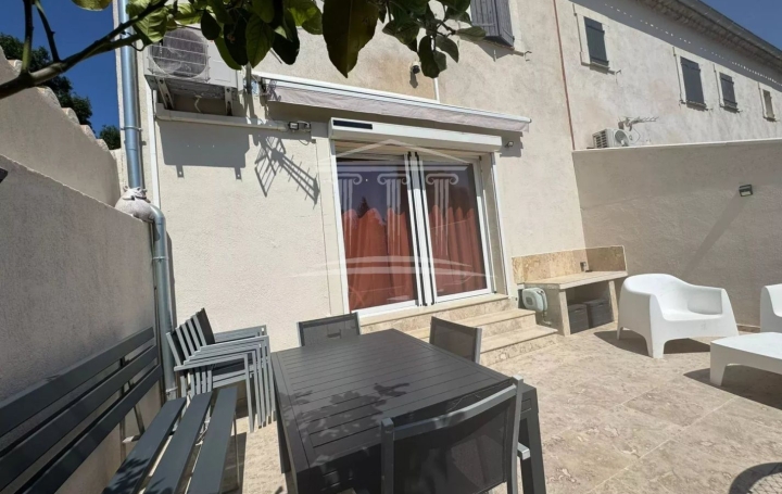 Maison   SORGUES  105 m2 230 000 € 
