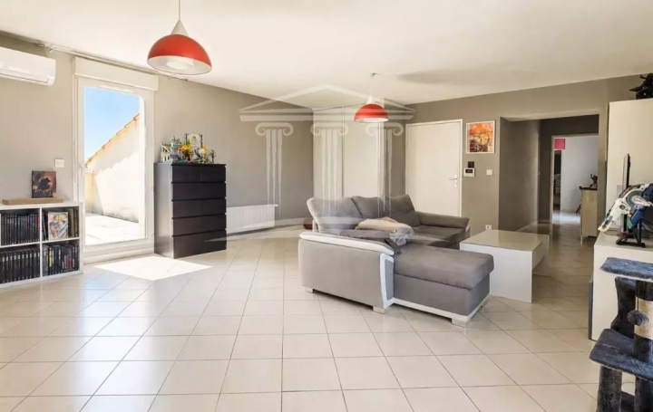 Studio   VEDENE  95 m2 225 000 € 