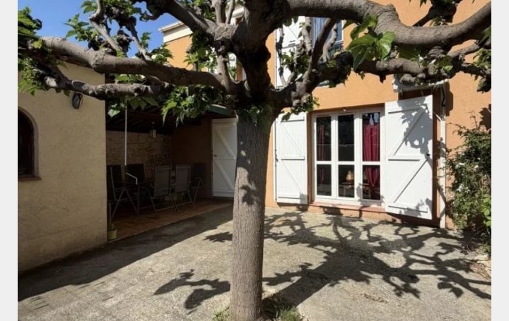 Maison   MONTFAVET  96 m2 219 000 € 