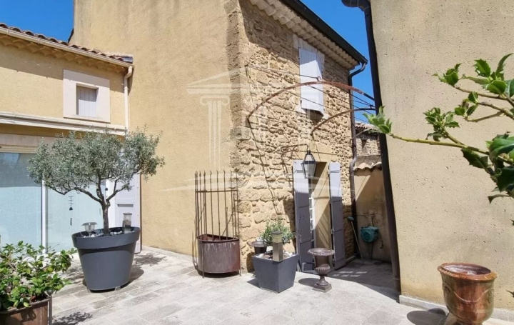 Maison   SORGUES  252 m2 399 880 € 