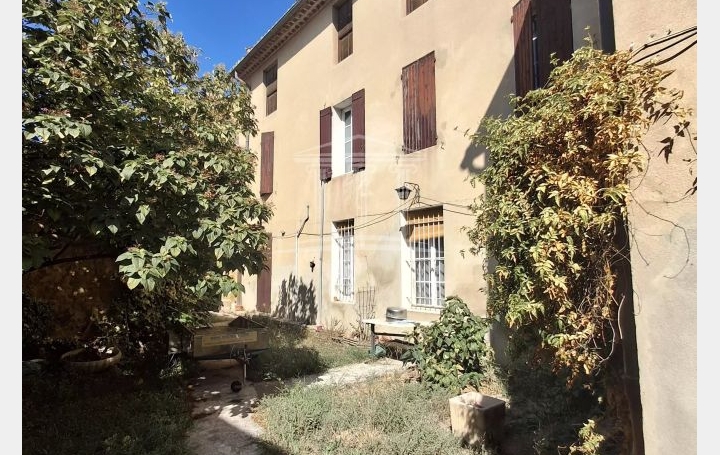 Maison   SORGUES  240 m2 179 500 € 